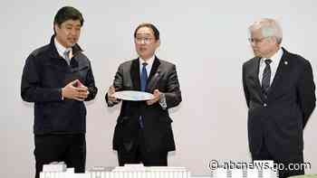 Japanese leader visits new chip factory, stressing ties with Taiwan and support for key technology