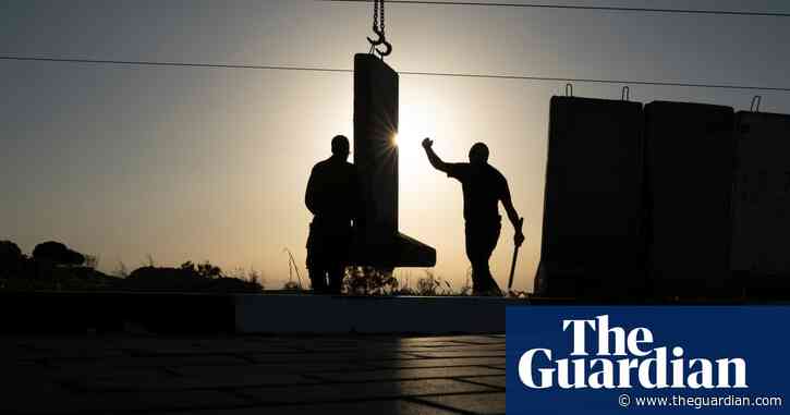 ‘The memories are too much’: Sderot residents return six months after Hamas attack