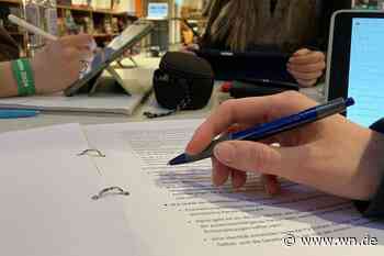 Jugendliche halten „Nachtschicht“ in der Stadtbücherei