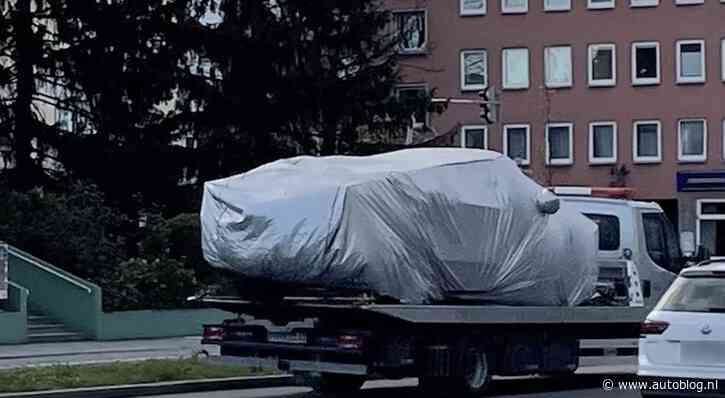 Suspense: koopt BMW een Tesla Cybertruck voor een anatomie les?