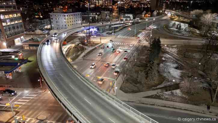 Calgary bridge into downtown shuts down for maintenance