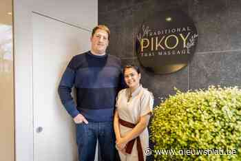 Proefkonijn voor de gouden handen van Koy: “We zijn geen dokters, maar kunnen pijn wel verlichten en je stress doen verdwijnen”