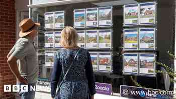 UK house prices fall for first time in six months