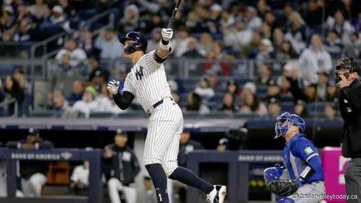Judge, Stanton, Rizzo homer to lead Yankees over Blue Jays 9-8