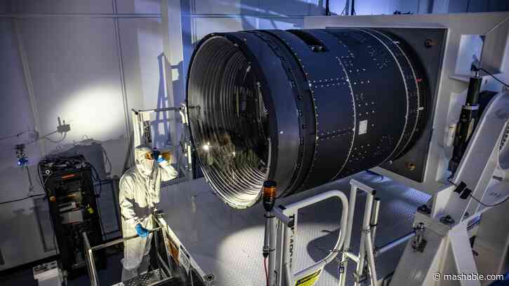You've got to see the biggest digital camera on Earth. It's car-sized.