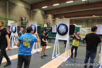 Peter, Gitte en Mathis gooien zich tot Wuustwezels dartskampioen