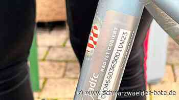 ADFC-Aktion in Nagold: Codieren kann vor Fahrrad-Dieben schützen