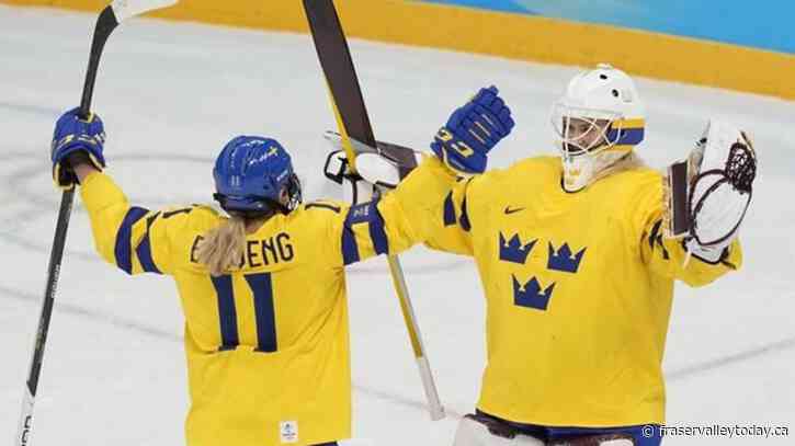 Bouveng’s three points lead unbeaten Sweden over Japan at women’s hockey worlds
