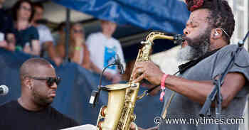 Casey Benjamin, Free-Spirited Saxophonist, Dies at 45