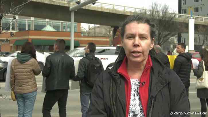 Calgary rally for Ukraine skies calls for air defense systems, parts embargo on Russian missile manufacturers