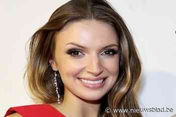 Julie, eredame Miss België, start haar ‘Elegancy Academy’ op: “Het mag allemaal wat eigentijdser”