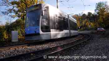 Unfall mit Straßenbahn endet tödlich: 86-Jährige stirbt im Krankenhaus