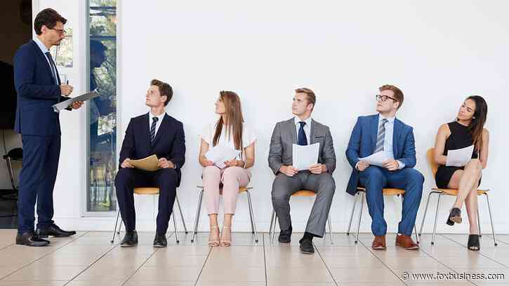 Career experts give blunt advice to jobseekers on how appearance will help or hurt their interview