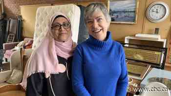 Kids with no shoes or beds. Why these volunteers say Toronto newcomers are desperate for household items