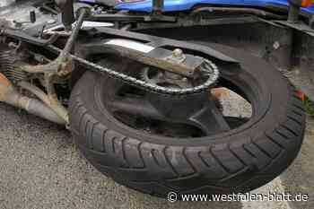 Motorrad-Unfall in Schloß Neuhaus: 55-Jähriger schwer verletzt