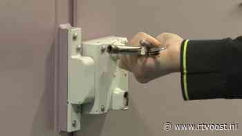 Poolse winkeldief verliest weddenschap en moet op blaren zitten