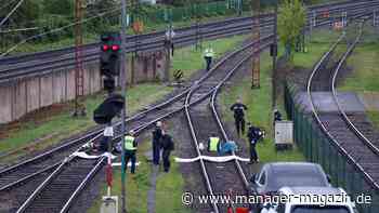 Aktivisten blockieren Mercedes-Werk Bremen