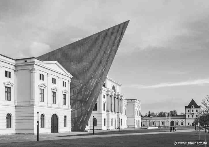 Mensch und Architektur
 - Ausstellung in Reichenbach