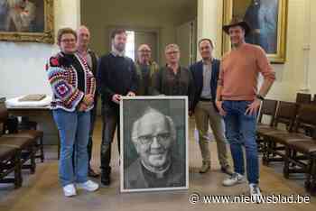 Kleindochter schenkt collectie beeldhouwer Maurice Vander Meeren aan stadsarchief