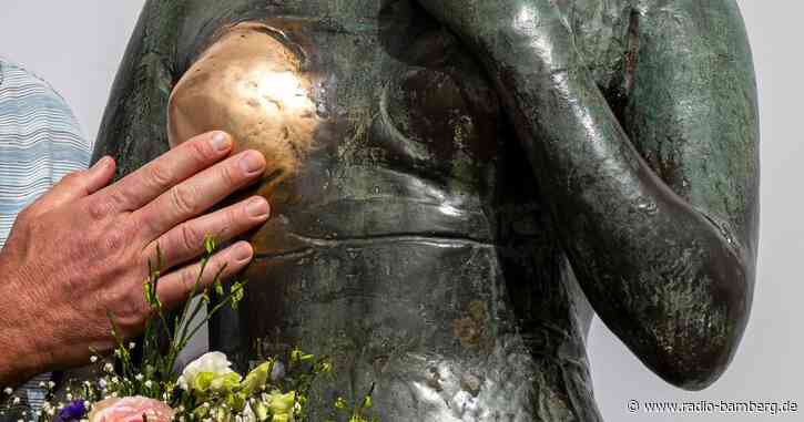 Bronze-Statuen als Zeichen gegen sexuelle Belästigung
