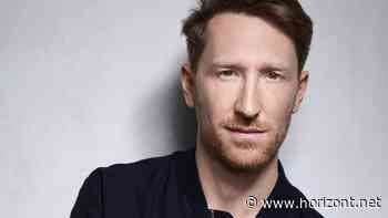 Branchentreff: Louis Klamroth moderiert beim Radio Advertising Summit