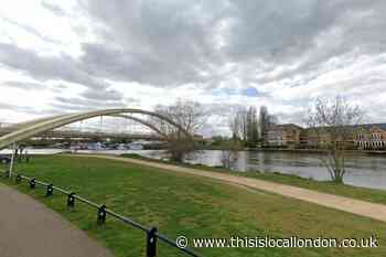 Body of woman found at Walton Bridge in River Thames
