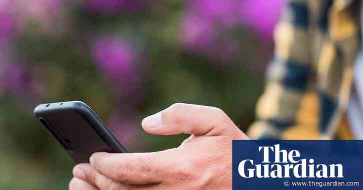 No 10 tells MPs to be cautious about unsolicited messages after attempted ‘honeytrap’