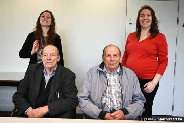 89-jarige eeneiige tweeling werkt mee aan forensisch DNA-onderzoek: “Alles voor de wetenschap, hé”