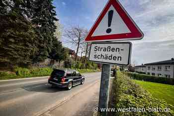 Schlagloch schlitzt Reifen von mehreren Autos auf