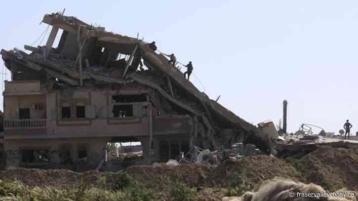 Palestinians returning to Khan Younis after Israeli withdrawal find an unrecognizable city