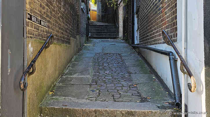 London’s Alleys: Holly Mount Steps, NW3