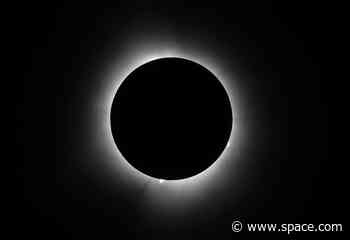 Total solar eclipse 2024 thrills millions across North America (video, photos)