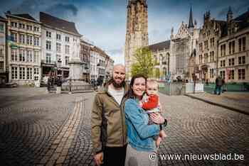 BUURTREPORTAGE. Mechelaars en toeristen over de Sint-Romboutstoren: “Mechelen is den toren en den toren is Mechelen”