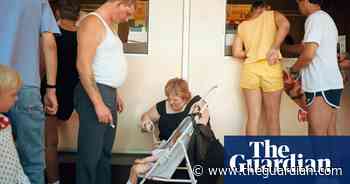 Domestic bliss: legends in their own living rooms – in pictures