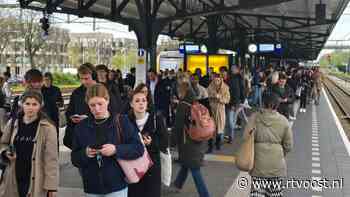 112 Nieuws: Geen treinverkeer tussen Zwolle en noorden door aanrijding op spoor