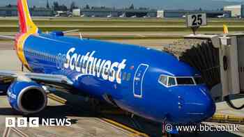 Probe after Boeing plane engine cover falls off