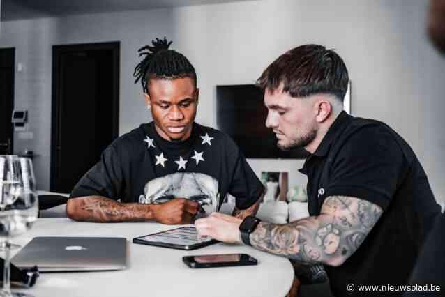 Cirio en Dedrian zitten 16 uur in de auto om spits Gift Orban (ex-AA Gent) te tatoeëren: “Als zo’n mensen die vraag stellen, hoef je niet te twijfelen”