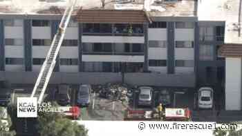 10 injured in Los Angeles apartment fire