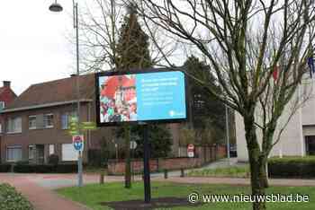 Drie innovatieve digitale schermen in elke deelgemeente moeten Brechtenaren dichter bij elkaar brengen