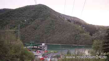 „Inferno“ in Italien: Mindestens drei Tote nach schwerer Explosion an See – erste Details zur Ursache