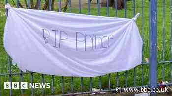 Tributes to 'wonderful' teenager stabbed to death