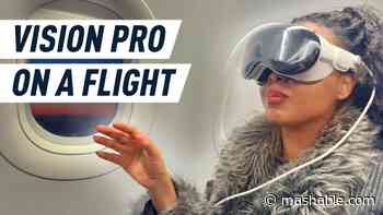 Apple Vision Pro: I tried it on a plane and it was chaotic