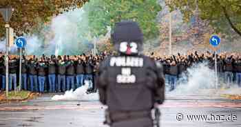 Krawalle bei Derby: 1000 Polizisten bei Spiel von Hannover 96 gegen Eintracht Braunschweig
