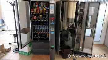 La coppia che svaligia i distributori automatici di negozi, palestre e farmacie