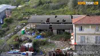 Amianto e rifiuti a ridosso delle case: partita la bonifica dell'ex fabbrica di Colle del Sole