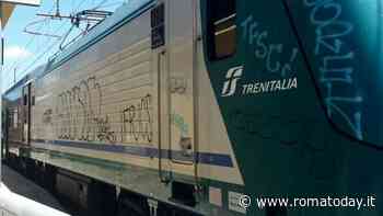 Treno fermo sulla linea: convogli in ritardo fino a 80 minuti