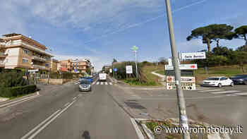 Incidente via della Bufalotta: scontro auto-moto, grave un 48enne