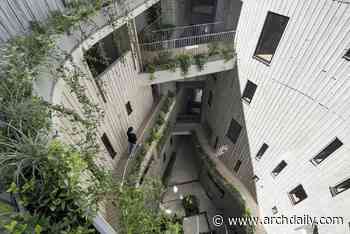 Tenjincho Place Apartment Complex / Hiroyuki Ito Architects