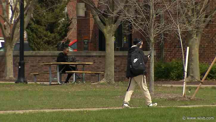 Buffalo leaders encourage families to file FAFSA applications