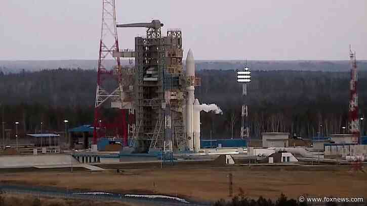 Russia aborts heavy-lift rocket launch second day in a row